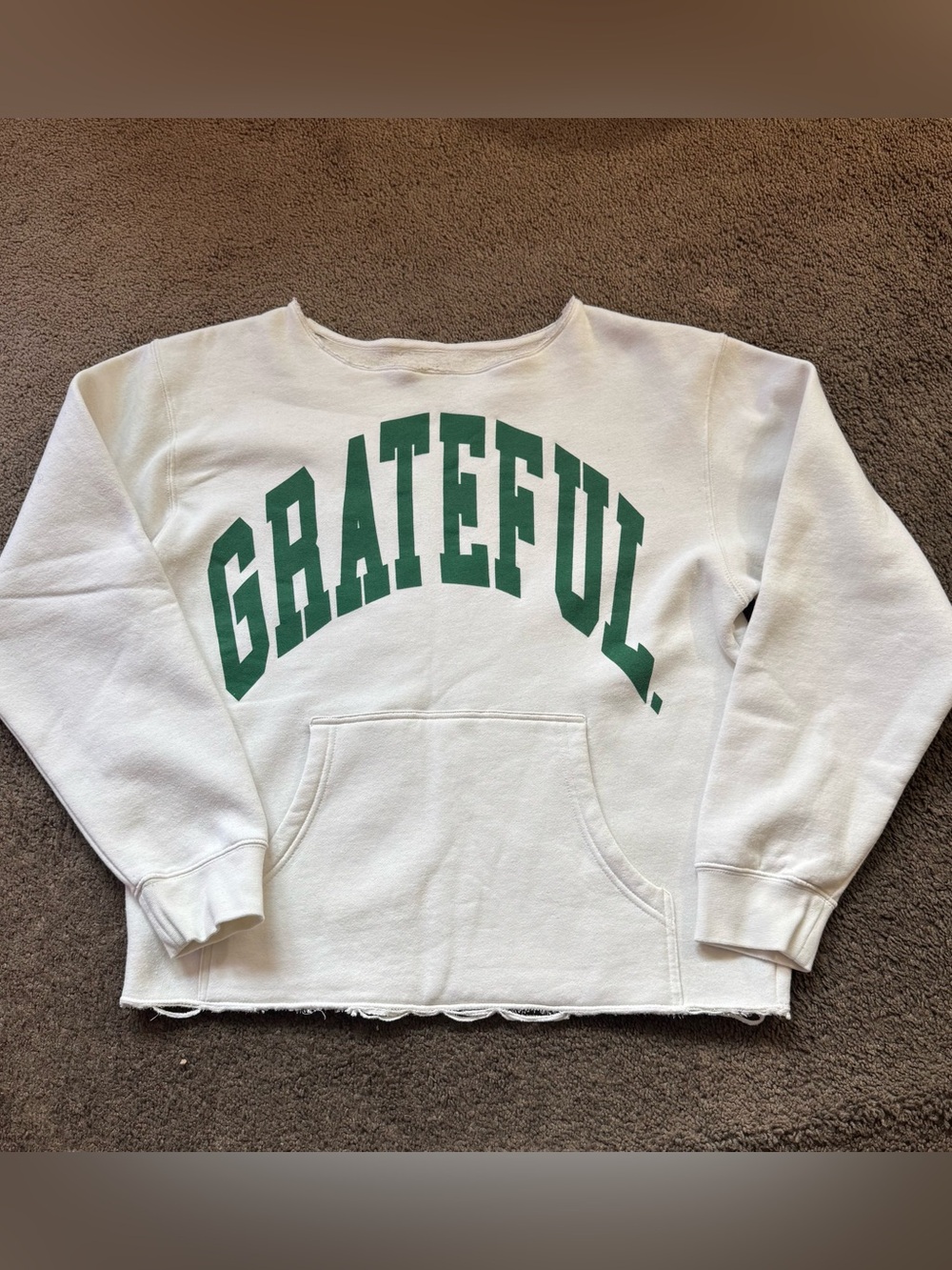 Distressed Sweatshirt with Green 'GRATEFUL' Print Sz: S